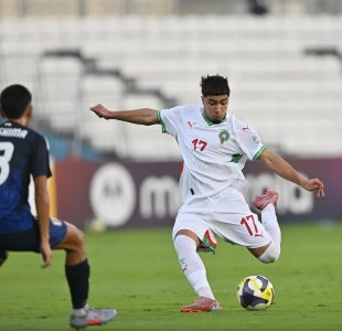 زكري يعود لمركز الظهير الأيسر