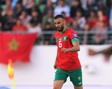 الركراكي مطمئن على أداء سايس.. هل فعلا الناخب الوطني على صواب؟