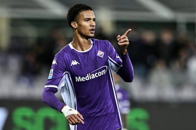 مدرب فيورنتينا الجديد يضع ريشاردسون تحت الاختبار