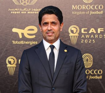 ناصر لخليفي يصل للجامعة الدولية محمد السادس للإحتفال مع أشرف حكيمي