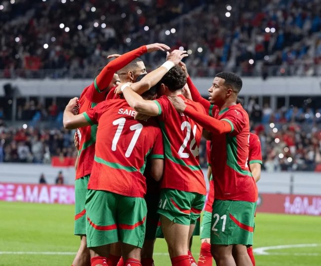 الصحافة الفرنسية تشيد بفوز أسود الأطلس على أوغندا وتحقيقهم سلسلة انتصارات قياسية