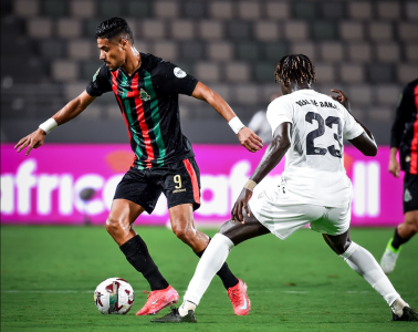 حصة نظرية للاعبي الجيش بالفندق قبل مواجهة يونغ أفريكا