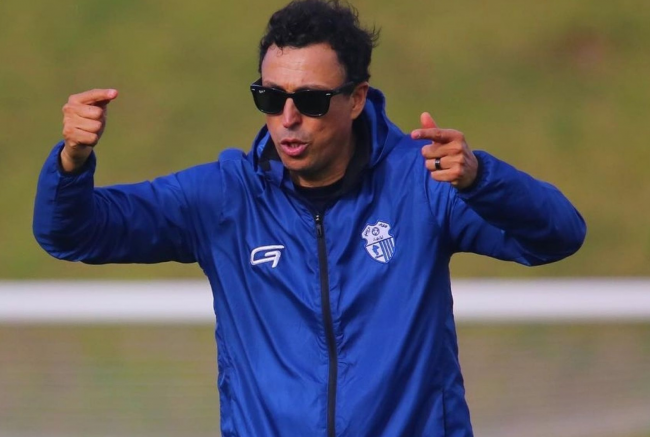 هلال الطاير يرفض فسخ عقده مع إتحاد طنجة بالتراضي