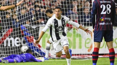 خليفي وحده من شارك في هزيمة شارلوروا