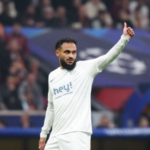 بوفال إستشاط غضبا في فوز أونيون سان جيلواز في عصبة الأبطال