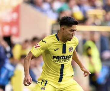 أخوماش شارك سقوط فياريال المدوي بدورتموند