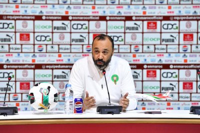 كأس العرب 2025: السكتيوي تابع مباراة جزر القمر واليمن