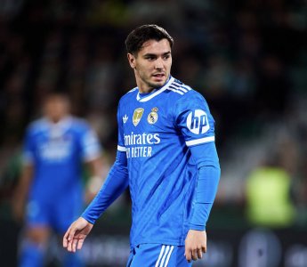 ميلان يسعى للتعاقد مع إبراهيم، والمونديال يدفع اللاعب لدراسة الوضع