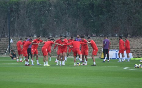 المنتخب الرديف يجري آخر حصة تدريبية قبل لقاء عمان