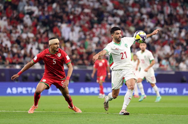 37900 متفرج تابعوا مباراة المغرب وعمان