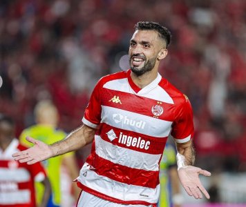 الوداد يرغب في استعادة هنوري