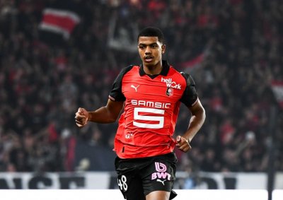 العلامة الكاملة لرين وإشادة كبيرة بآيت بودلال