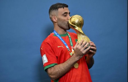 حمد الله يعلن اعتزاله دوليا