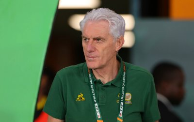 مدرب جنوب إفريقبا.. تصريحاته تثير السخرية