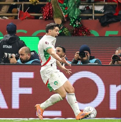 لماذا يتفوق إبراهيم دياز على يوسف النصيري؟