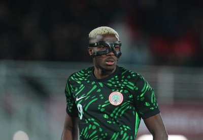 أوسيمين: واثقون من أنفسنا ولا نخشى اللعب تحت ضغط الجماهير