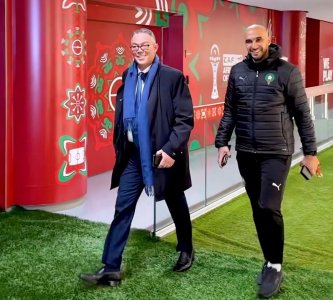 لقجع رافق الأسود في الحافلة وهذا ما دار بينه وبين وليد