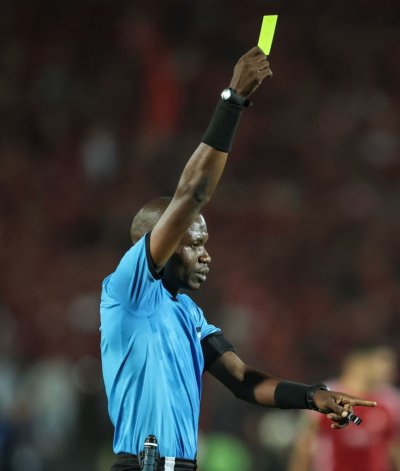 ندالا حكما للإفتتاح والنهائي.. هل هي مصادفة؟