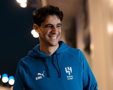 بونو يعود للهلال السعودي بإصابة في الفخذ