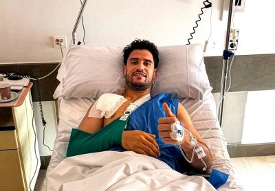 عملية ناجحة للحارس الدولي منير المحمدي