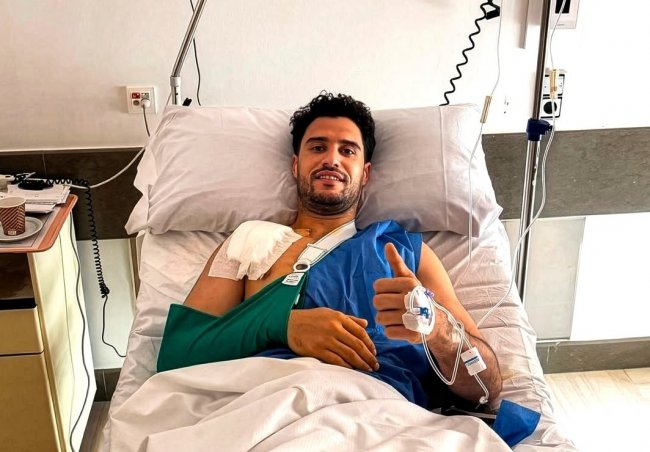 عملية ناجحة للحارس الدولي منير المحمدي