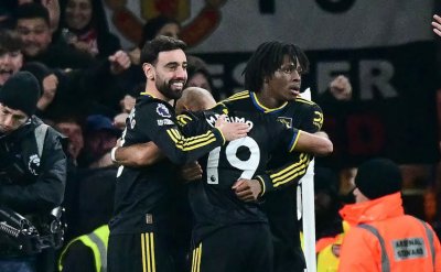 بطولة إنكلترا: يونايتد يسقط أرسنال المتصدر في عقر داره ويعيد خلط أوراق اللقب