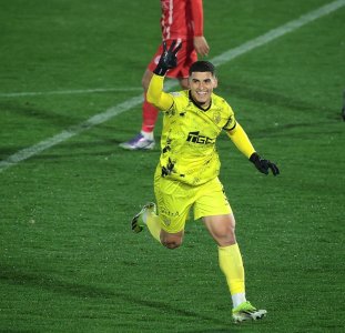 البطولة الاحترافية 1(الدورة الـ 9).. المغرب الفاسي أكبر مستفيد والوداد يحافظ على الصدارة