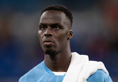 قصة المنشفة التي أشعلت الجدل في نهائي الكان؟