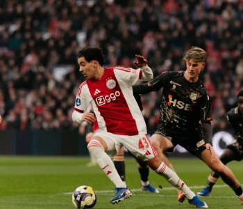 صحفي بلجيكي يؤكد اختيار موهبة أياكس المغربي منتخب الأسود