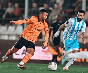 عصبة الأبطال: بيراميدز - نهضة بركان: تغلي كالبركان