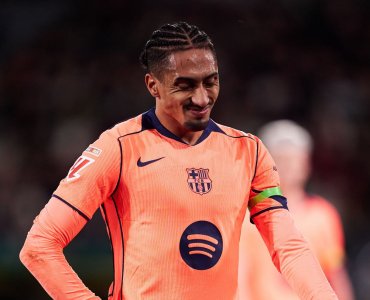 غياب رافينيا لأسبوع بسبب  إجهاد في العضلة وفليك غير سعيد