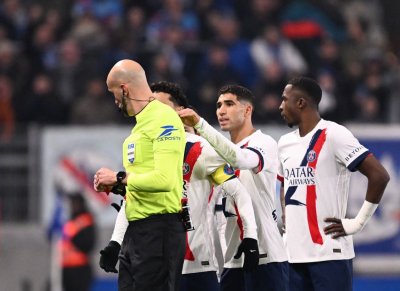 حكيمي موقوف لمباراة واحدة بالليغ1