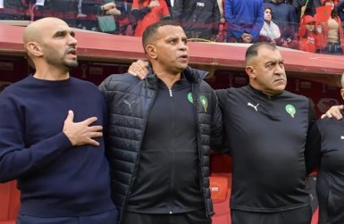 هل ستتم  التضحية بعضو في طاقم وليد الركراكي قبل المونديال؟