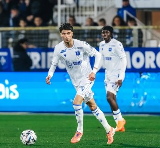 العزوزي في وضع غير مؤكد أمام باريس اليوم