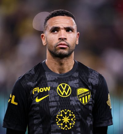 النصيري.. سيل من الانتقادات بعد أول مباراة