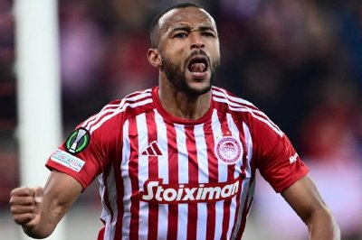 الكعبي شفي ويعود اليوم في قمة باناتينايكوس