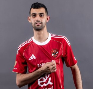 بلعمري قد يتقمص دورا جديدا بتشكيلة الأهلي