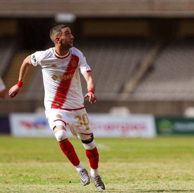 لماذا سافر زياش إلى هولندا؟