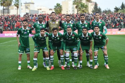 مدرب الرجاء يتجه نحو إجراء تعديلات على تشكيلة النسور لمواجهة يعقوب المنصور