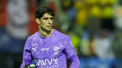 بونو تخلص من آلام الكتف وأبدى جاهزيته لمباراة اليوم