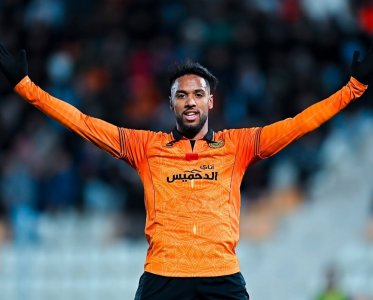 عصبة أبطال إفريقيا.. نهضة بركان يقسو على ريفرز ويبلغ دور الربع