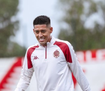 تقديم الثنائي البوليفي على طريقة الوداد