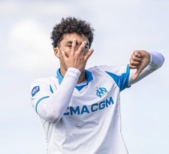 زياد باها يشتغل في صمت بمارسيليا