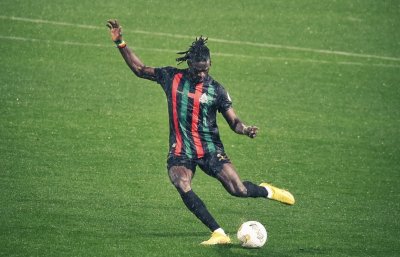 أخطاء فالو ميندي تغضب جمهور الزعيم