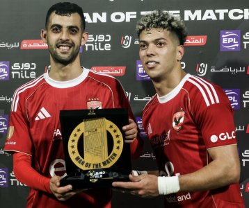 ماذا تعني إلتفاتة إمام عاشور نحو بلعمري؟