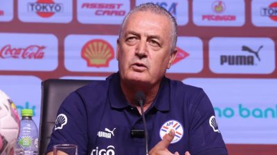 مدرب الباراغواي كشف لائحته لمواجهة منتخب المغرب وديا