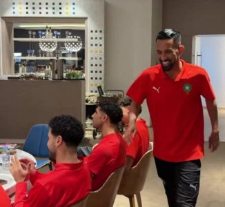 زيارة الحارس المحمدي للاعبي المنتخب الوطني تلقى إستحسانا كبيرا