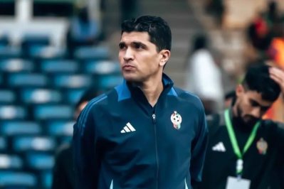 طارق التايب نجم الكرة الليبية السابق يهاجم منتخب السينغال:  إنهم اعتادوا على الإنسحاب 