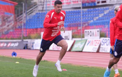 مدافعا الباراغواي الأساسيين لن يلعبا ضد المغرب