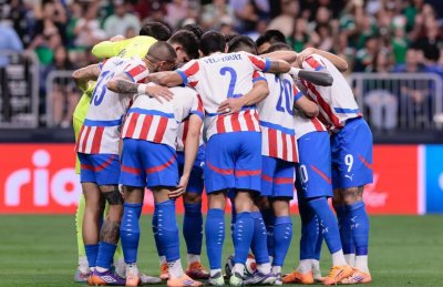 مدرب الباراغواي يجري أربع تعديلات أمام المغرب